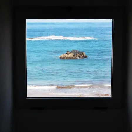La Pena Beach & View